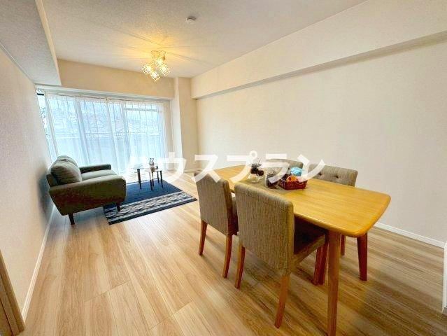 3LDK apartment in Hirakata, Osaka - Photo 1