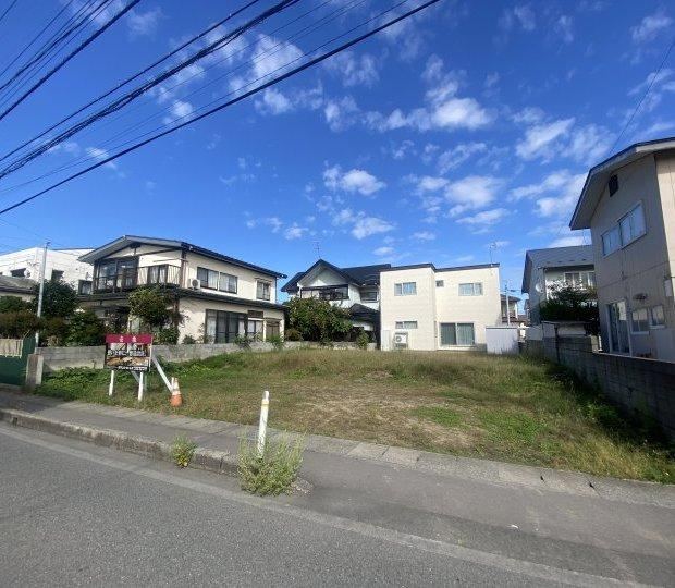 Sunny Land in Higashidoori 2-chome, Akita - Photo 1