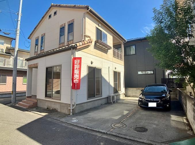Sunny 4LDK Corner House in Matsuyama - Photo 1