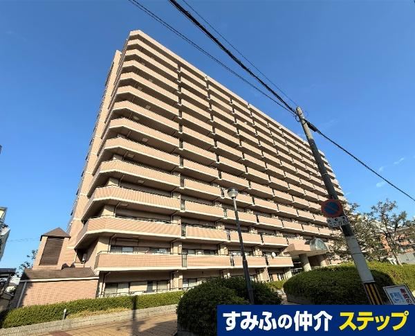 3LDK apartment in Suminoe Ward, Osaka - Photo 1