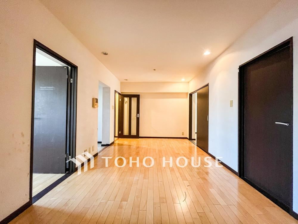 Charming 3LDK Apartment in Yokohama - Photo 1