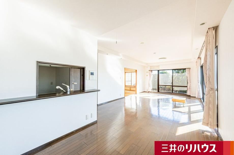Spacious 3LDK+S Apartment in Funabashi - Photo 1