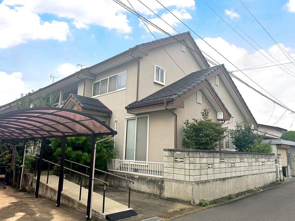 Spacious 8LDK Home Ideal for Multi-Generational Living in Nagano - Photo 1
