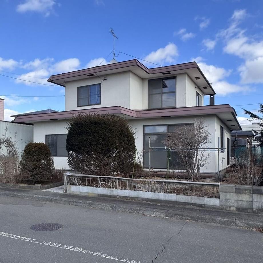 Spacious 5LDK Home in Nishikawacho - Photo 1