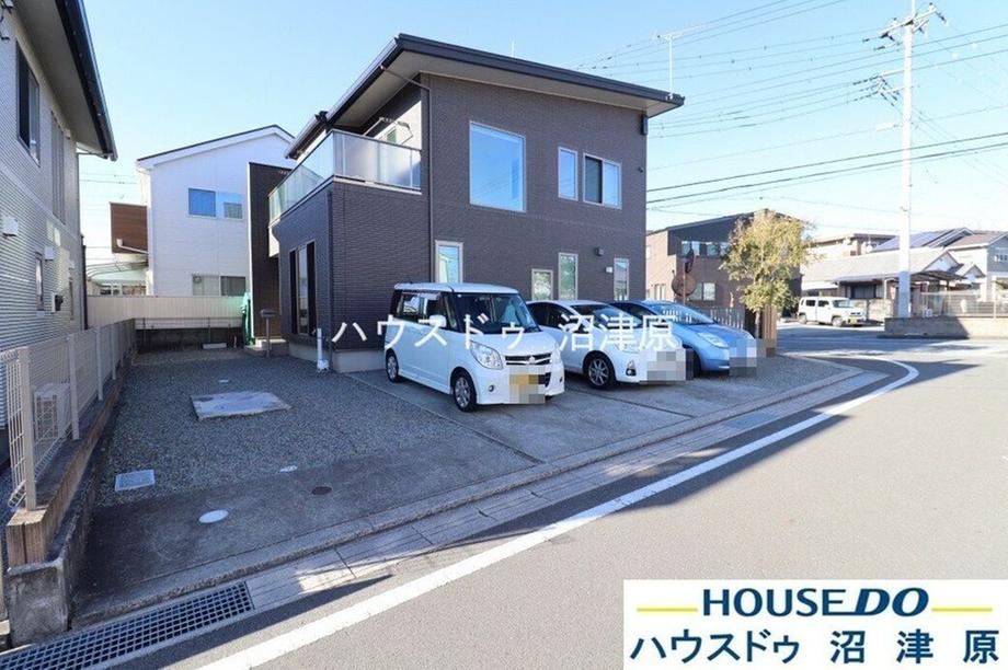 Stylish 3LDK Home with Solar Power in Yodoshi - Photo 1