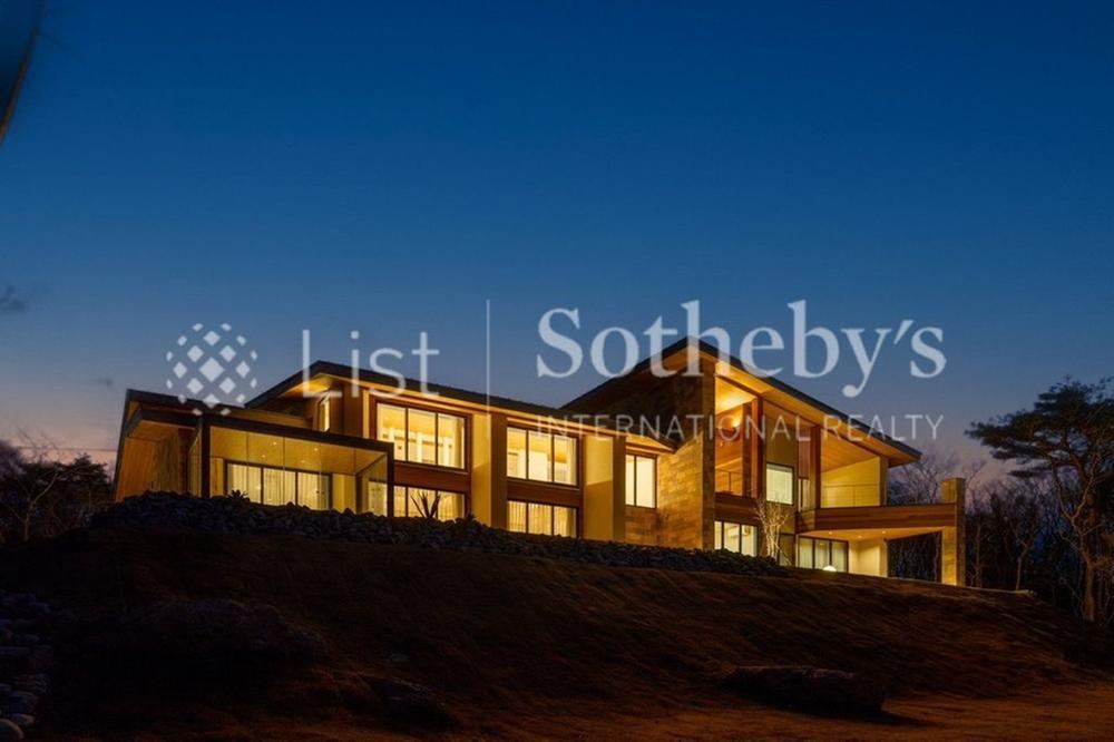 Expansive 3LDK House on 1000 Tsubo in Nasu - Photo 1