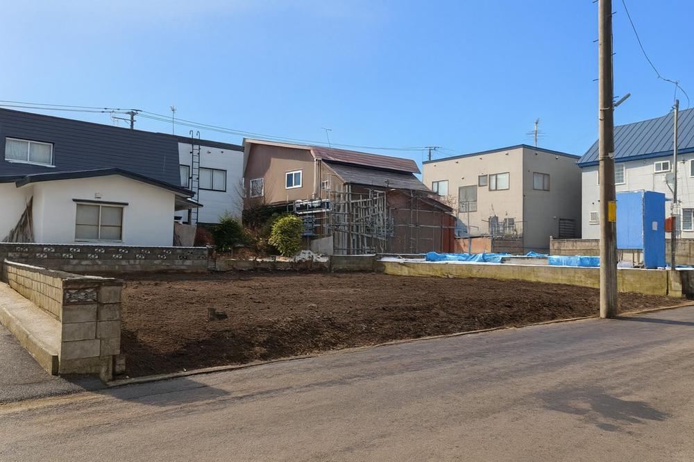 Spacious Land with Mountain Views in Aomori - Photo 1