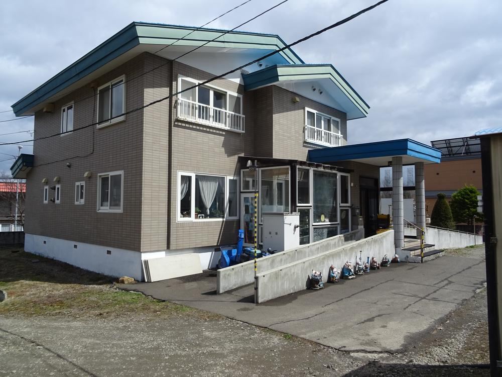 4LDK house in Minami Ward, Sapporo, Hokkaido - Photo 1