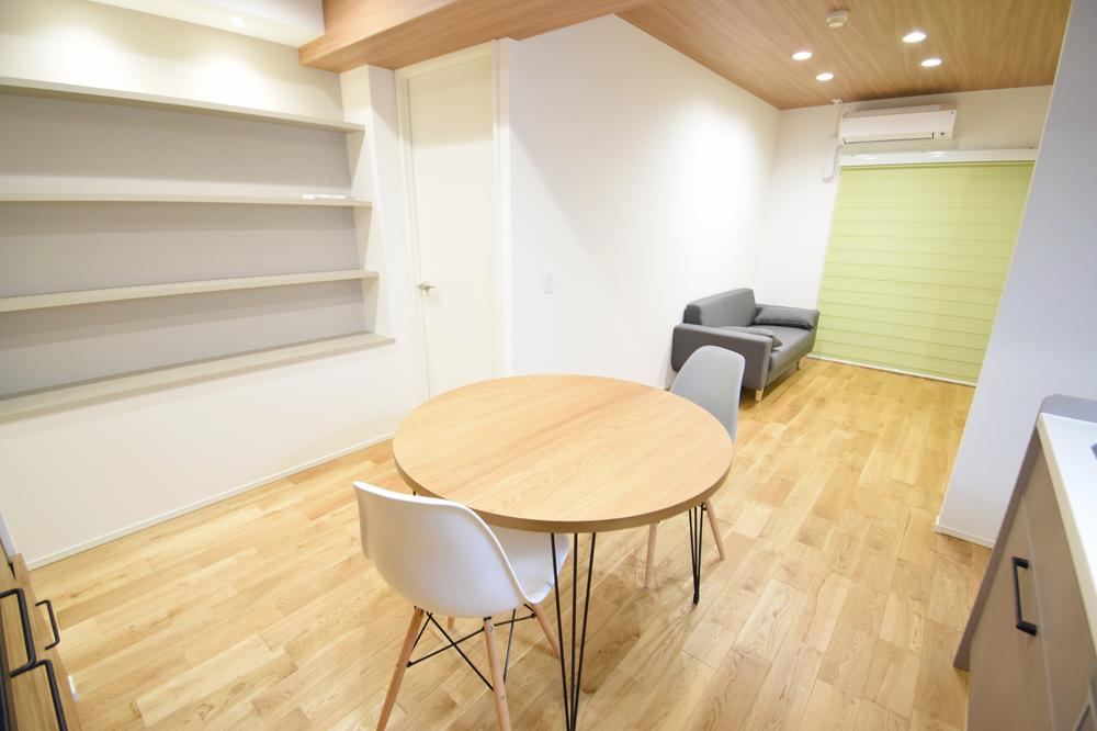 2LDK apartment in Hatsukaichi, Hiroshima - Photo 1