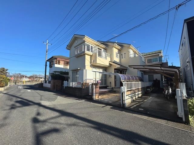 Convenient 4LDK Home Steps from Washinomiya Station - Photo 1