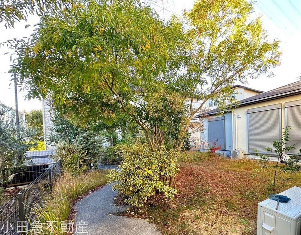 Spacious One-Story Home with Large Garden in Kuriki-dai - Photo 1