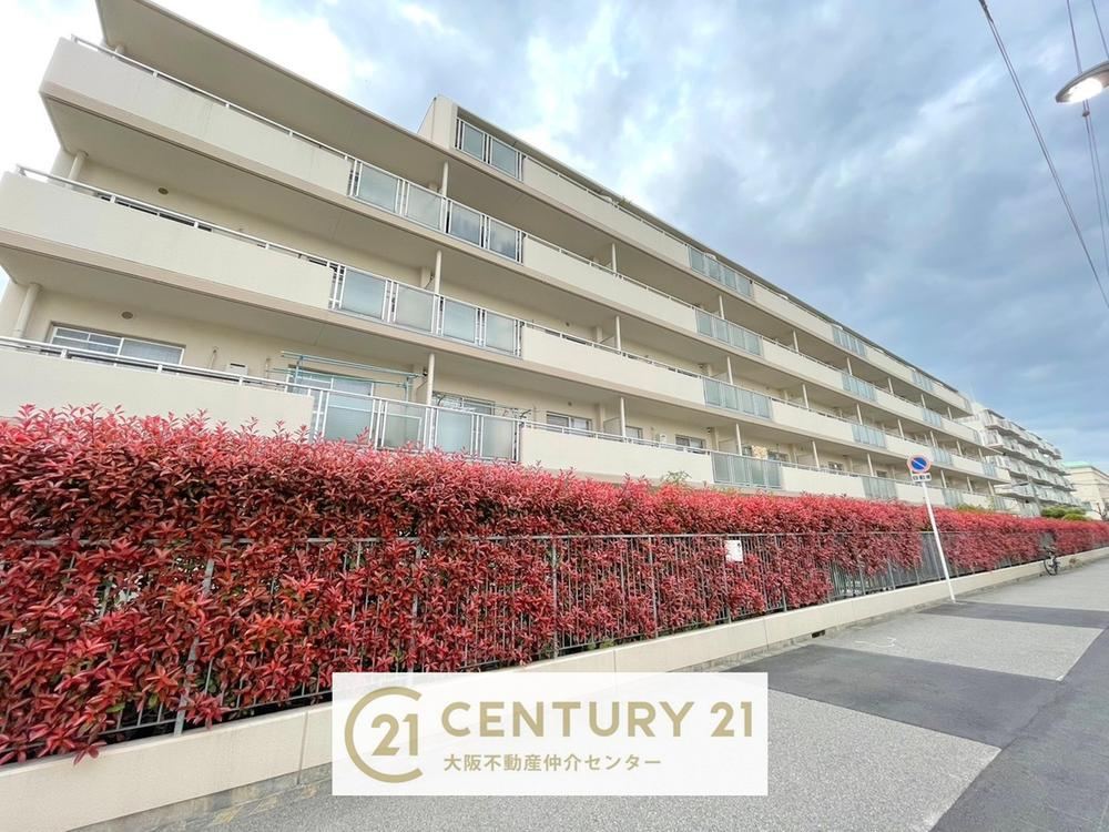 4LDK apartment in Konohana Ward, Osaka - Photo 1