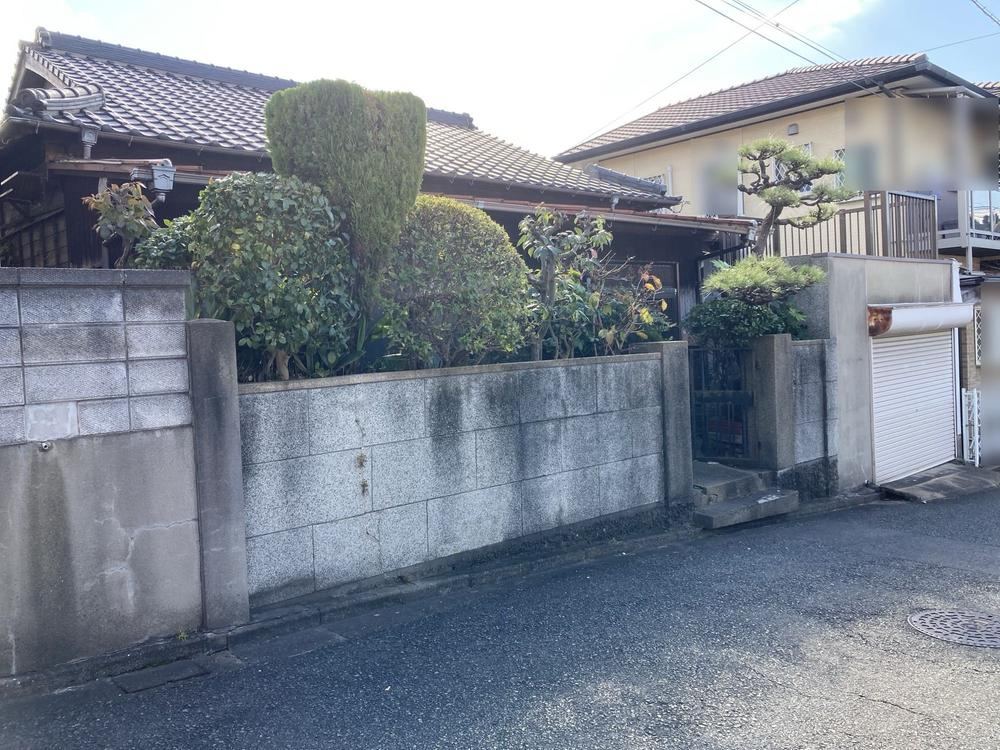 183 m² land in Tobata Ward, Kitakyushu, Fukuoka - Photo 1