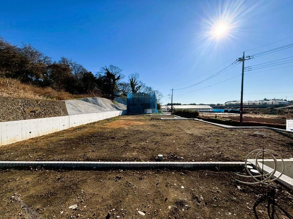 Land with Custom Plans Near Nakamachidai Station - Photo 1