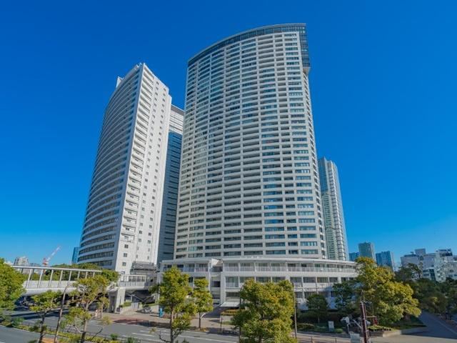 2LDK apartment in Minato Ward, Tokyo - Photo 1