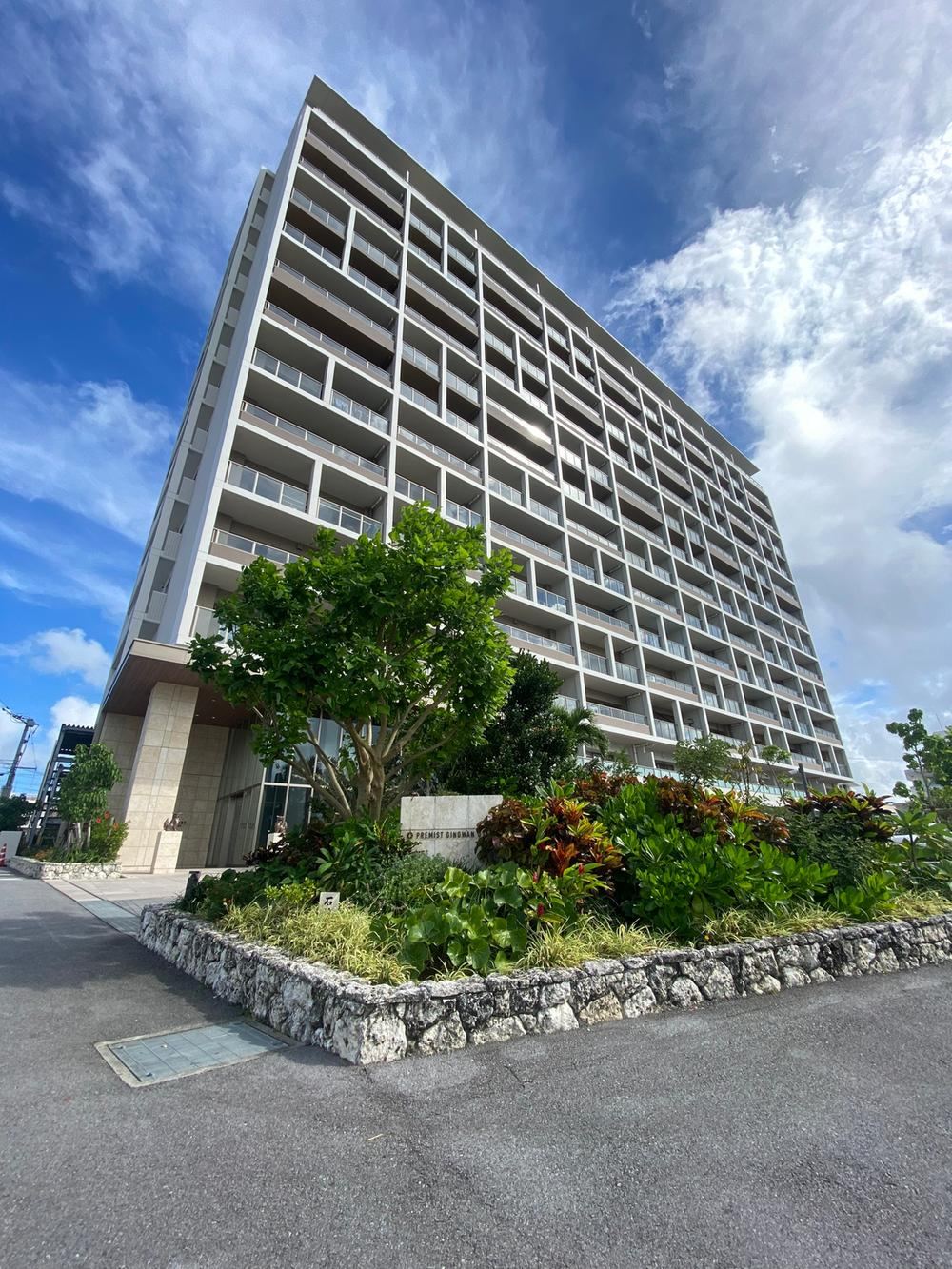 2LDK apartment in Ginowan, Okinawa - Photo 1