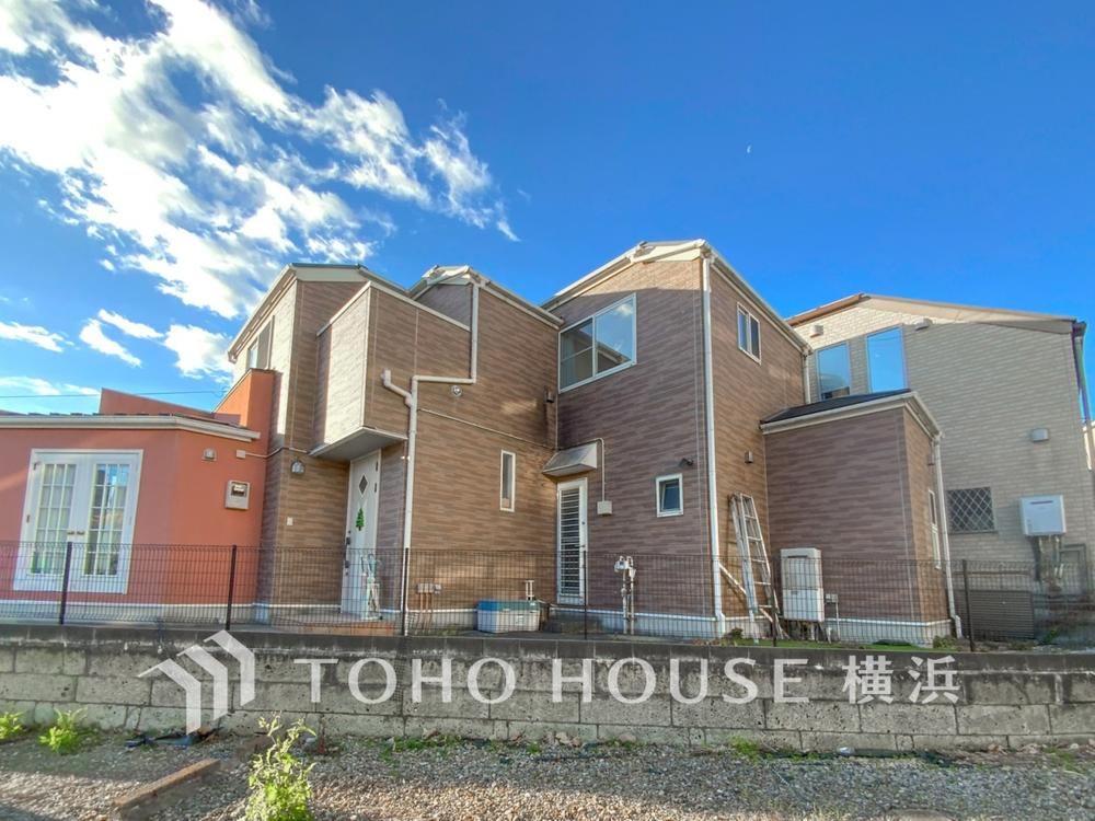 Family-Friendly Home with Ample Storage in Mutsukawa 3 - Photo 1
