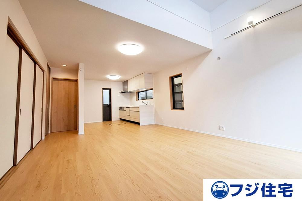 Renovated 3LDK House in Izumi-Otsu - Photo 1