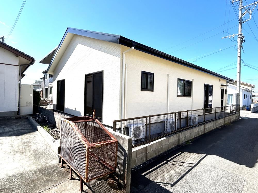 Family-Friendly 4LDK Bungalow in Takematsu - Photo 1