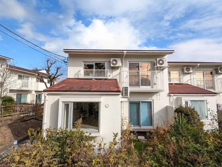 4LDK Apartment in Azamino with Ample Storage - Photo 1