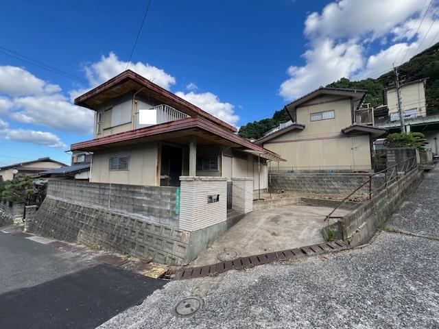 Fixer-Upper 4DK House in Wakamatsu - Photo 1