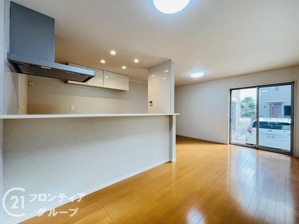 Renovated 4LDK House with Immediate Viewing in Oshima, Amagasaki - Photo 1