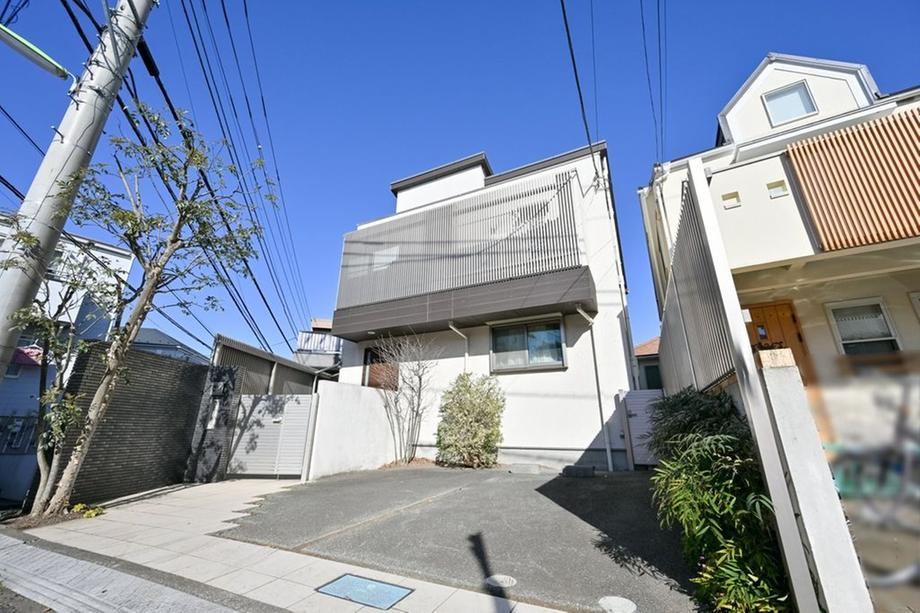 Spacious 3LDK House in Soshigaya - Photo 1