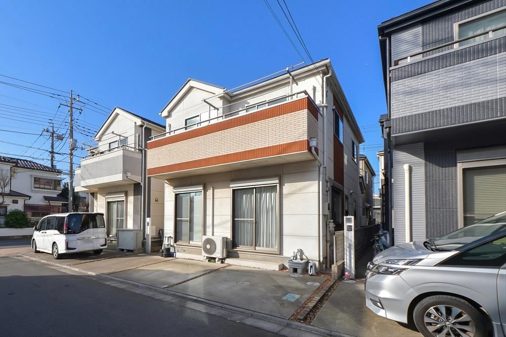 Stylish 4LDK Home in a Large Subdivision - Photo 1