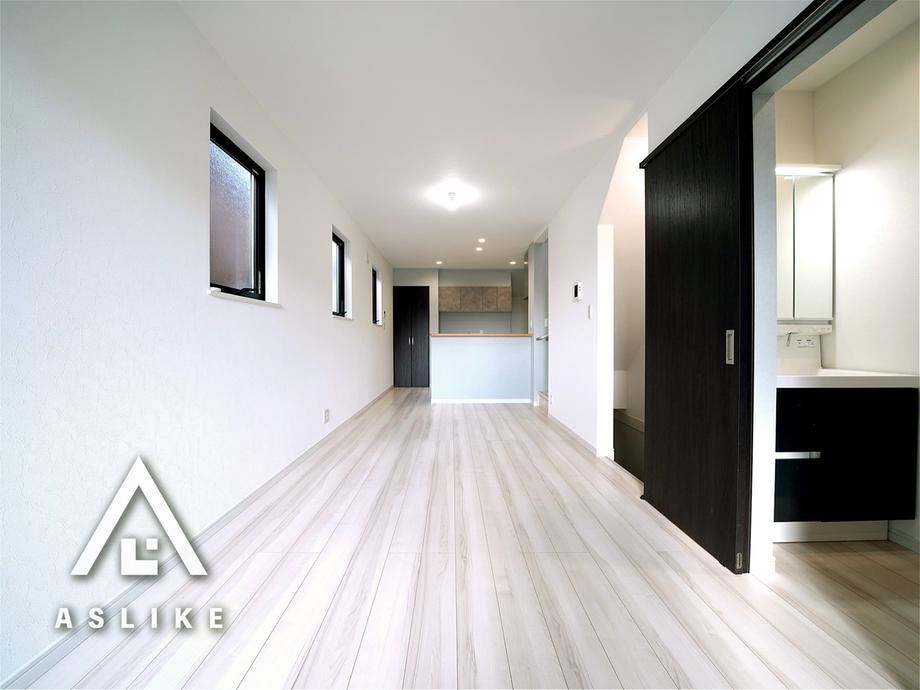 Modern 3LDK House with Parking in Matsudo - Photo 1