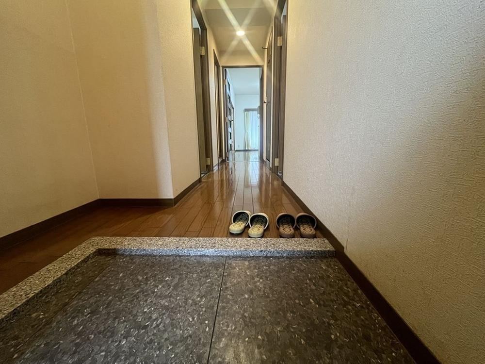 3LDK apartment in Tondabayashi, Osaka - Photo 1