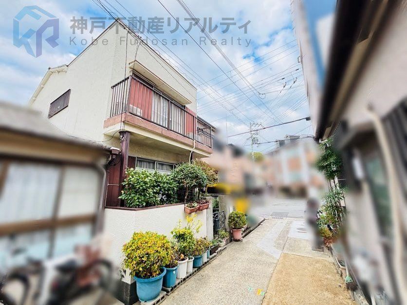 Convenient 6DK House in Tarumi, Kobe - Photo 1