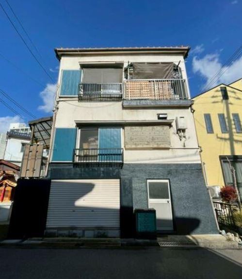 3LDK House Near Omoto Station - Photo 1