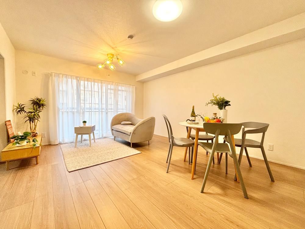 Fully Renovated 3LDK Apartment in Waseda - Photo 1
