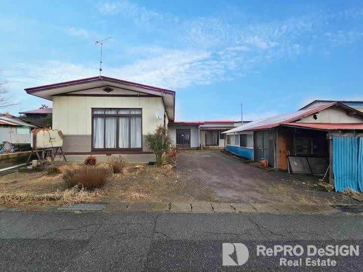 6DK House Near Funakoshi Station - Photo 1
