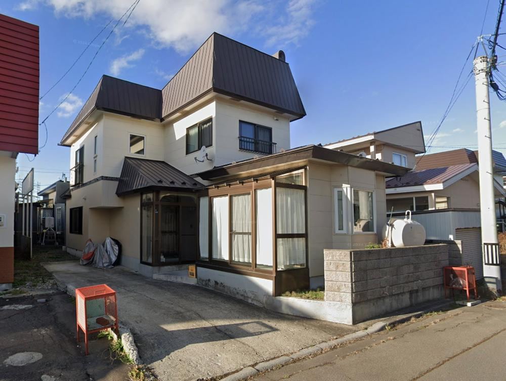 4LDK Detached House in Tokiokacho 1 (Near Goryokaku Station) - Photo 1