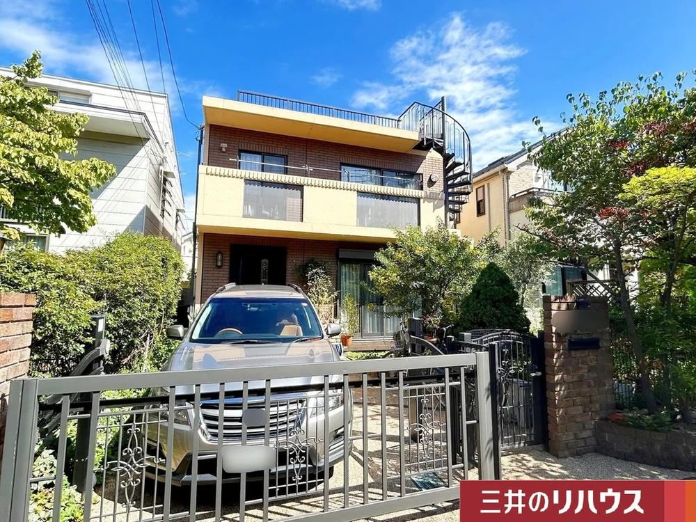 3LDK Riverside Detached House in Somedachi, Chofu - Photo 1