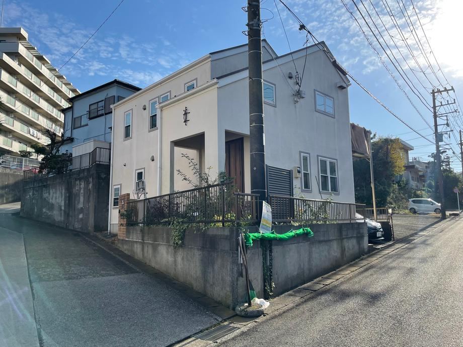 Spacious 5LDK Home with Ample Storage in Miura - Photo 1