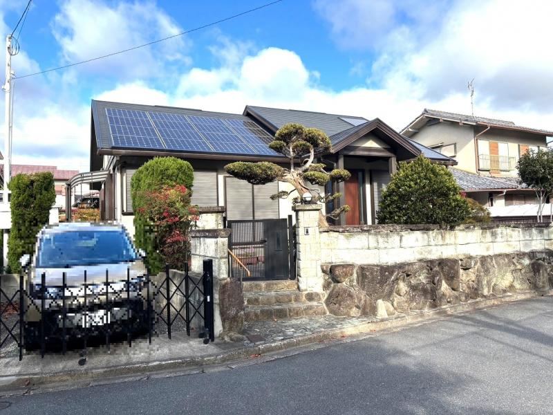 Eco-Friendly 3LDK Bungalow in Hirakata - Photo 1