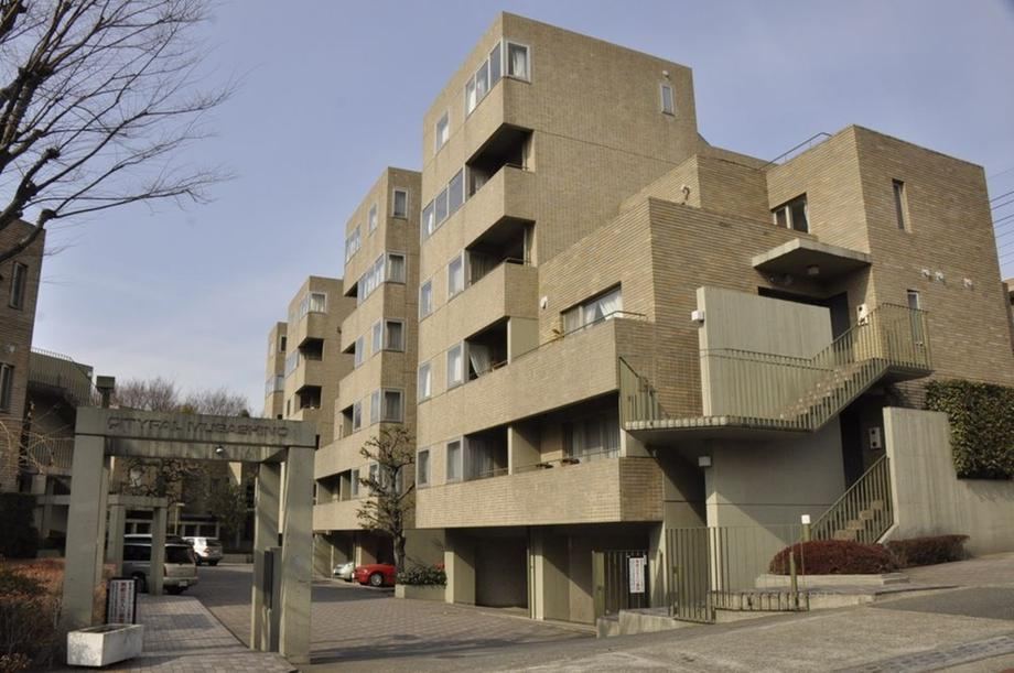 Spacious 2LDK Apartment in Kamimizu Minami - Photo 1