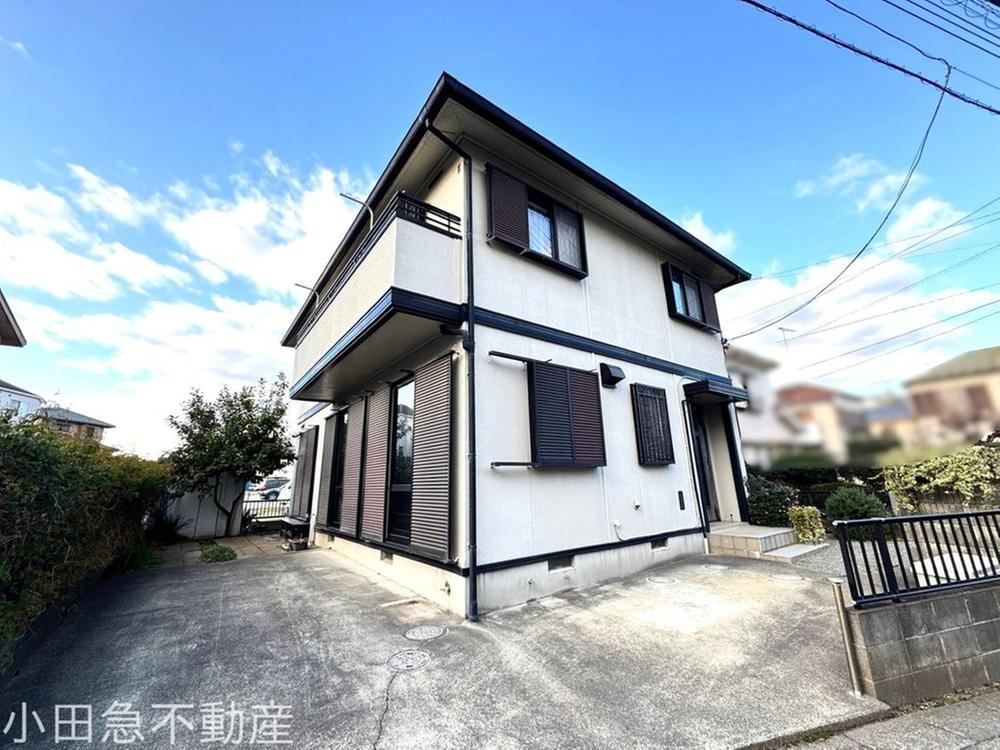 Spacious 5LDK Home in Zama - Photo 1