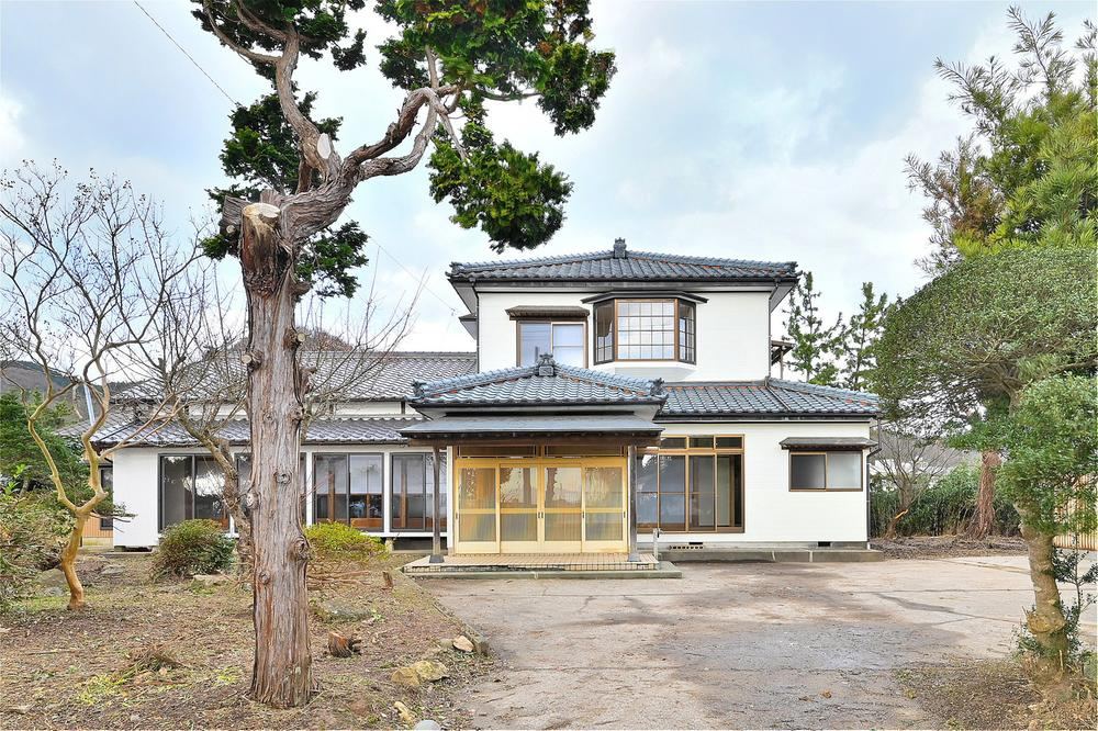 Spacious 9DK Traditional House in Iwamuro Onsen - Photo 1