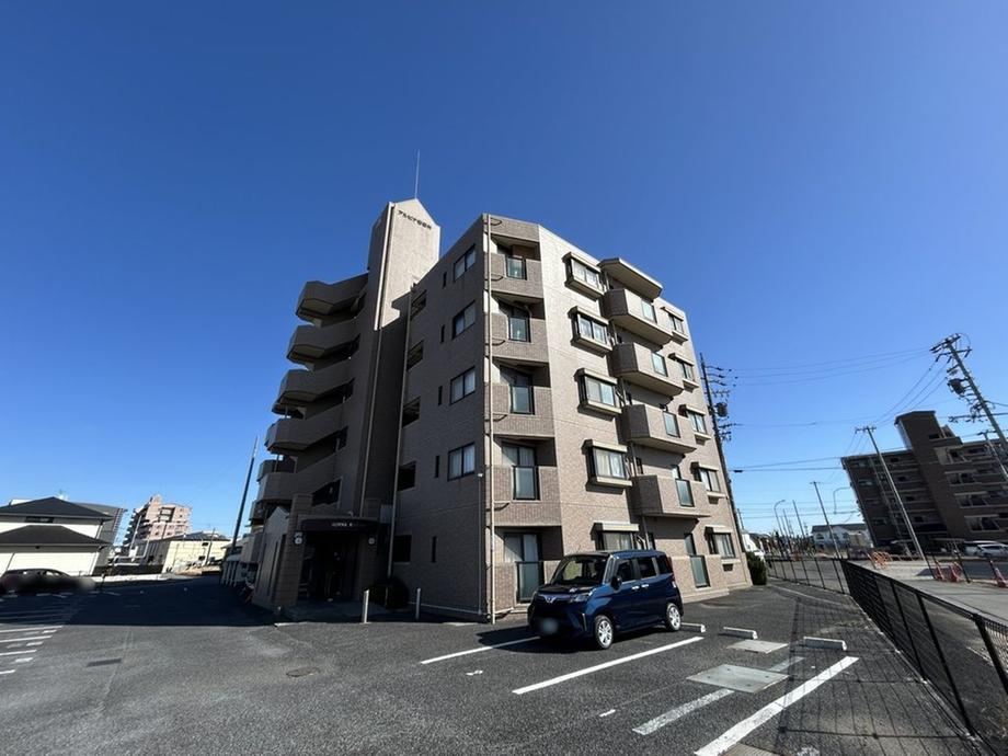 3LDK apartment in Kasugai, Aichi - Photo 1