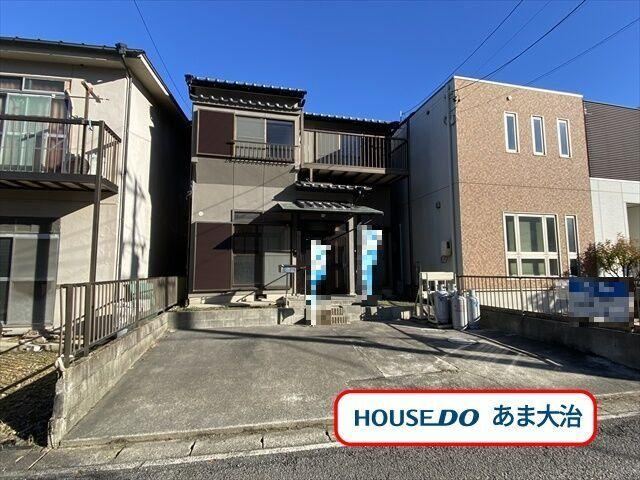 Spacious 4LDK House with Ample Room in Ama - Photo 1