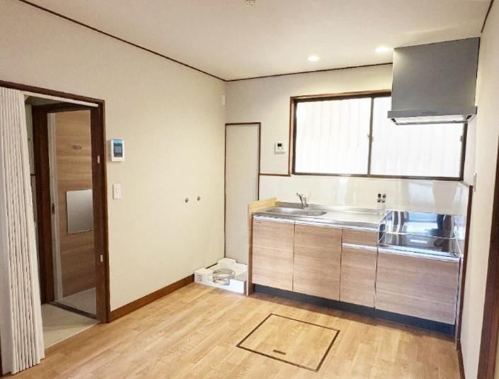 Charming 5DK House in Oshima, Amagasaki - Photo 1