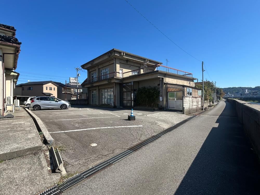 450 m² land in Kanazawa, Ishikawa - Photo 1