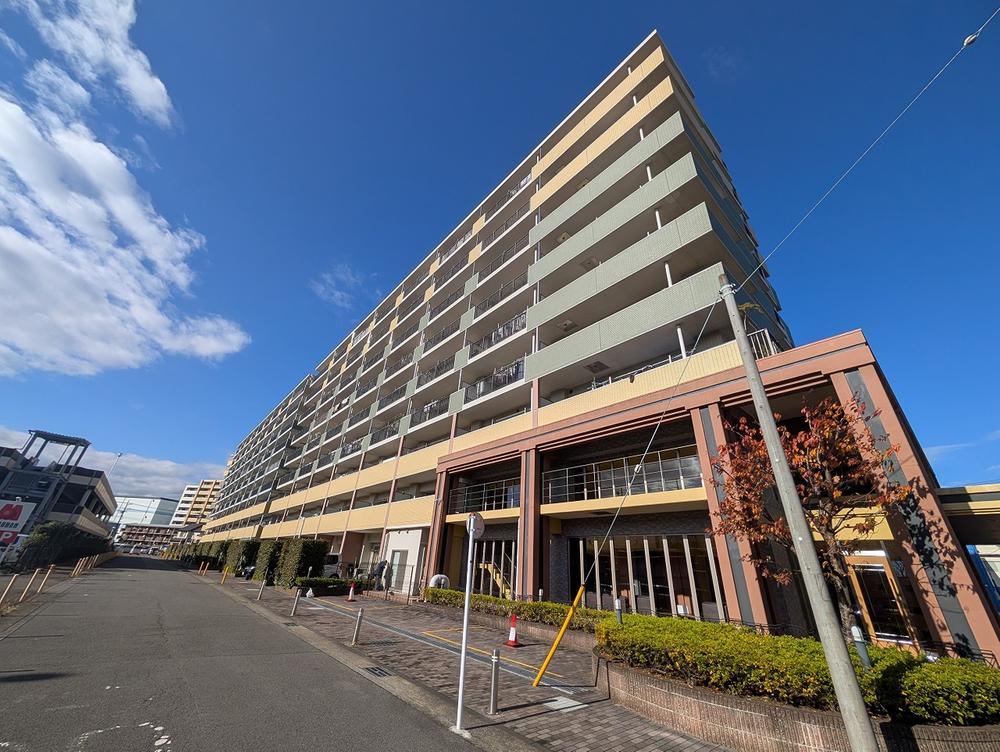Renovated 3LDK Apartment in Hashimoto Area - Photo 1