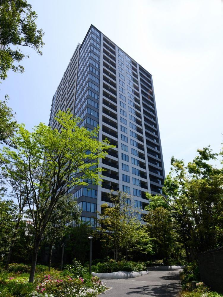 2LDK apartment in Shinjuku Ward, Tokyo - Photo 1