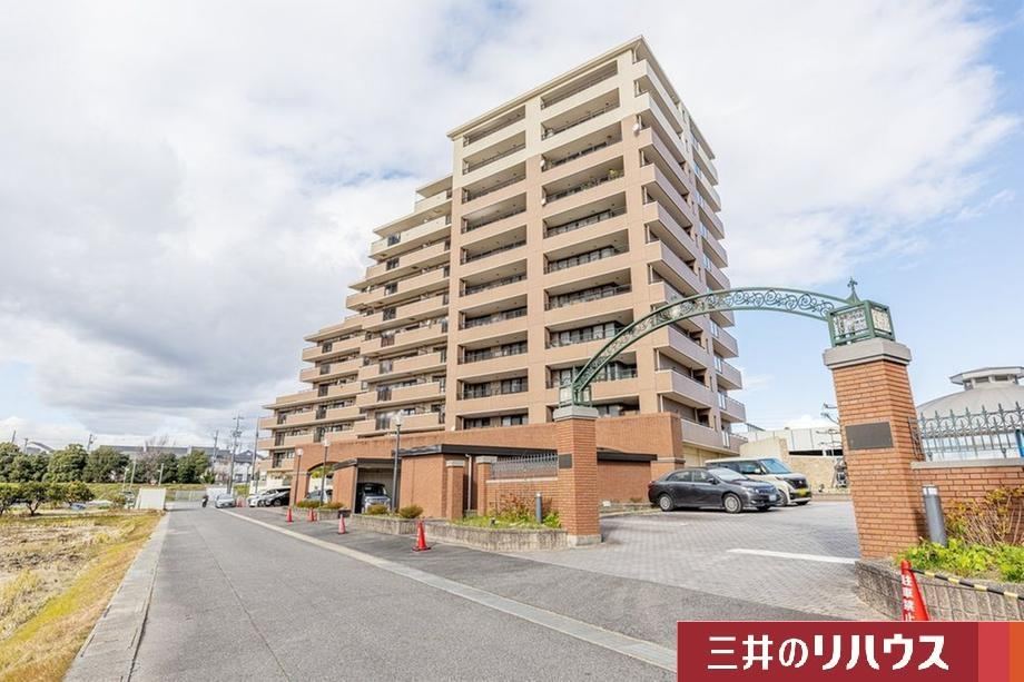 3LDK apartment in Kariya, Aichi - Photo 1