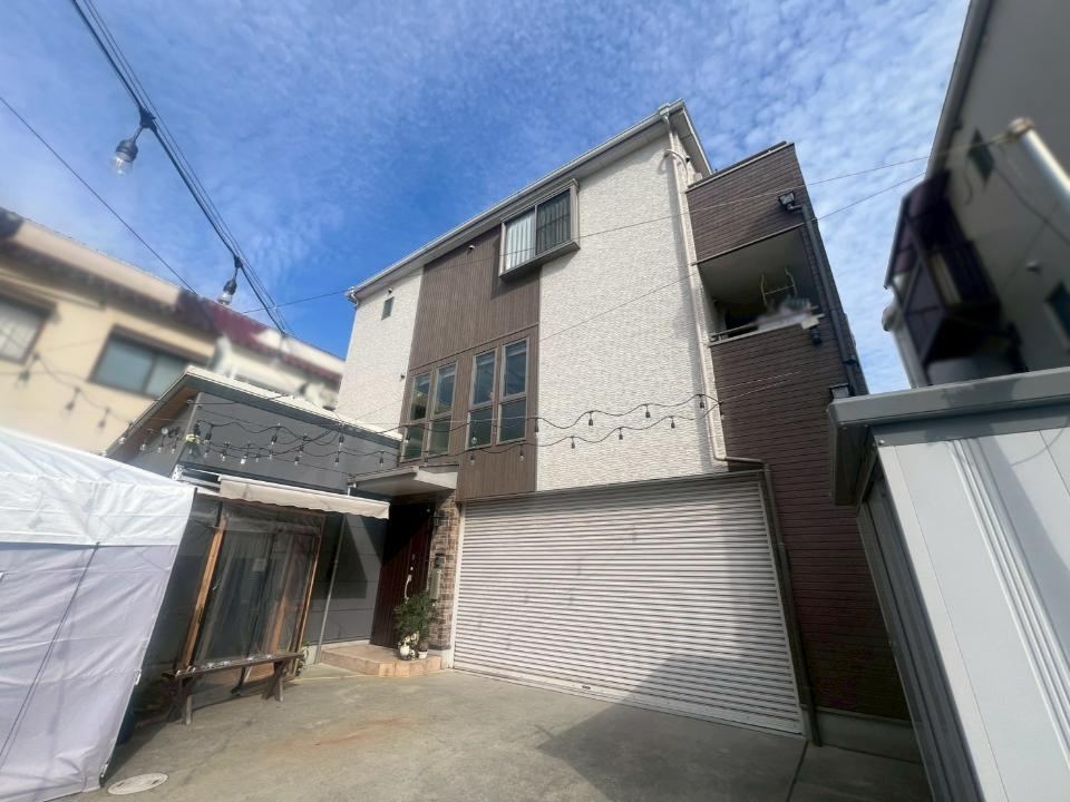 Stylish 4LDK House with Solar Power in Uozaki Minami, Kobe - Photo 1