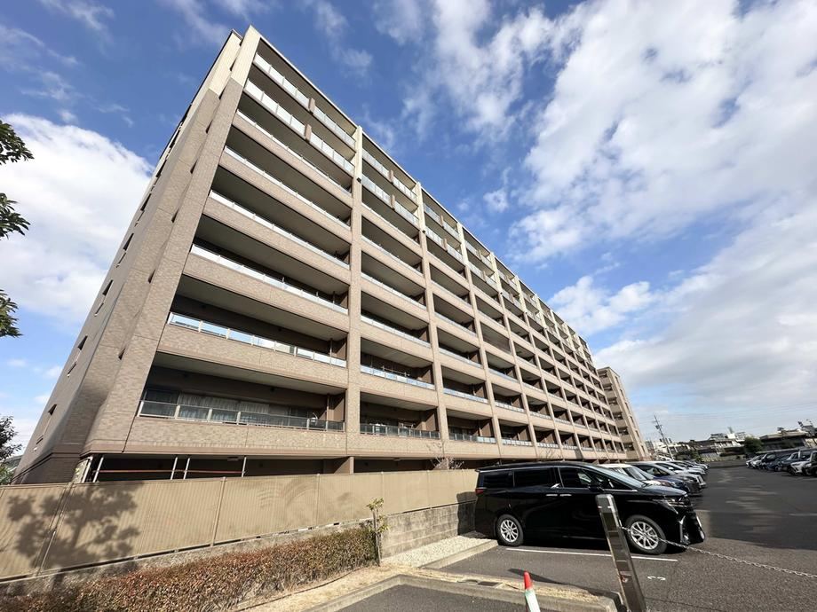 2LDK+S apartment in Nishi Ward, Nagoya, Aichi - Photo 1